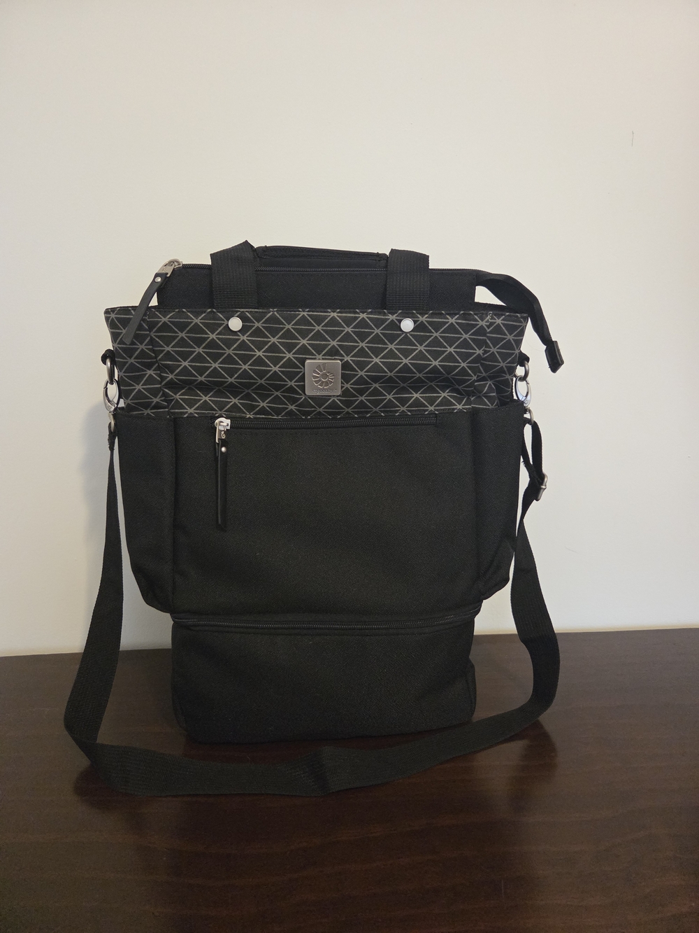 Ergobaby Black and Gray Baby Diaper Tote with Crossbody Strap